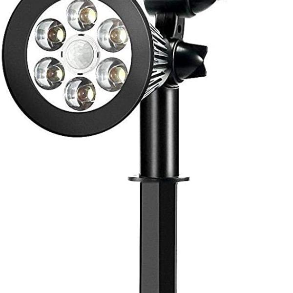 1--Spotlight with 6 LED bulbs with solar energy, suitable for gardens, corridors and fences, and it is waterproof